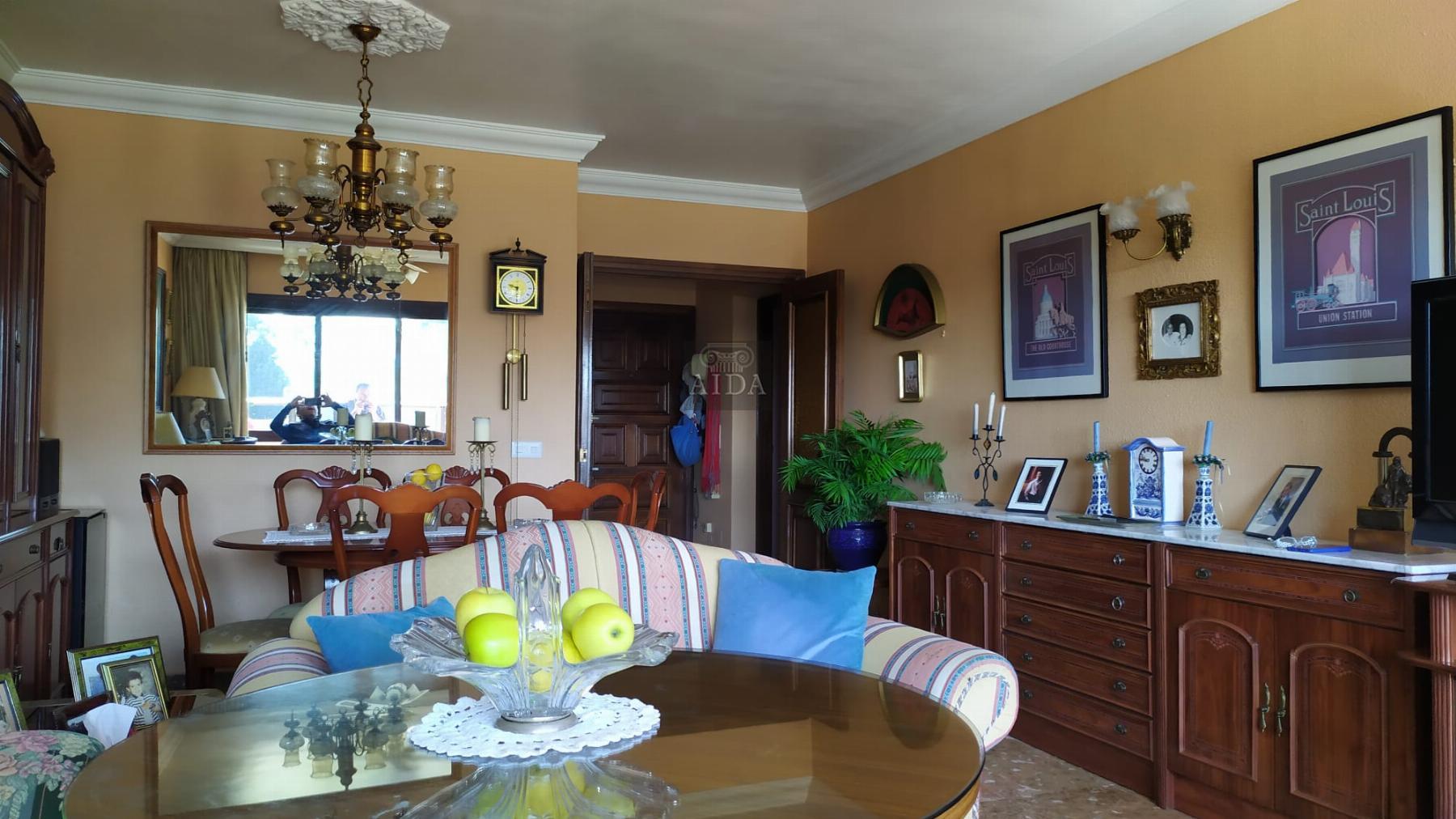 For sale of flat in Estepona