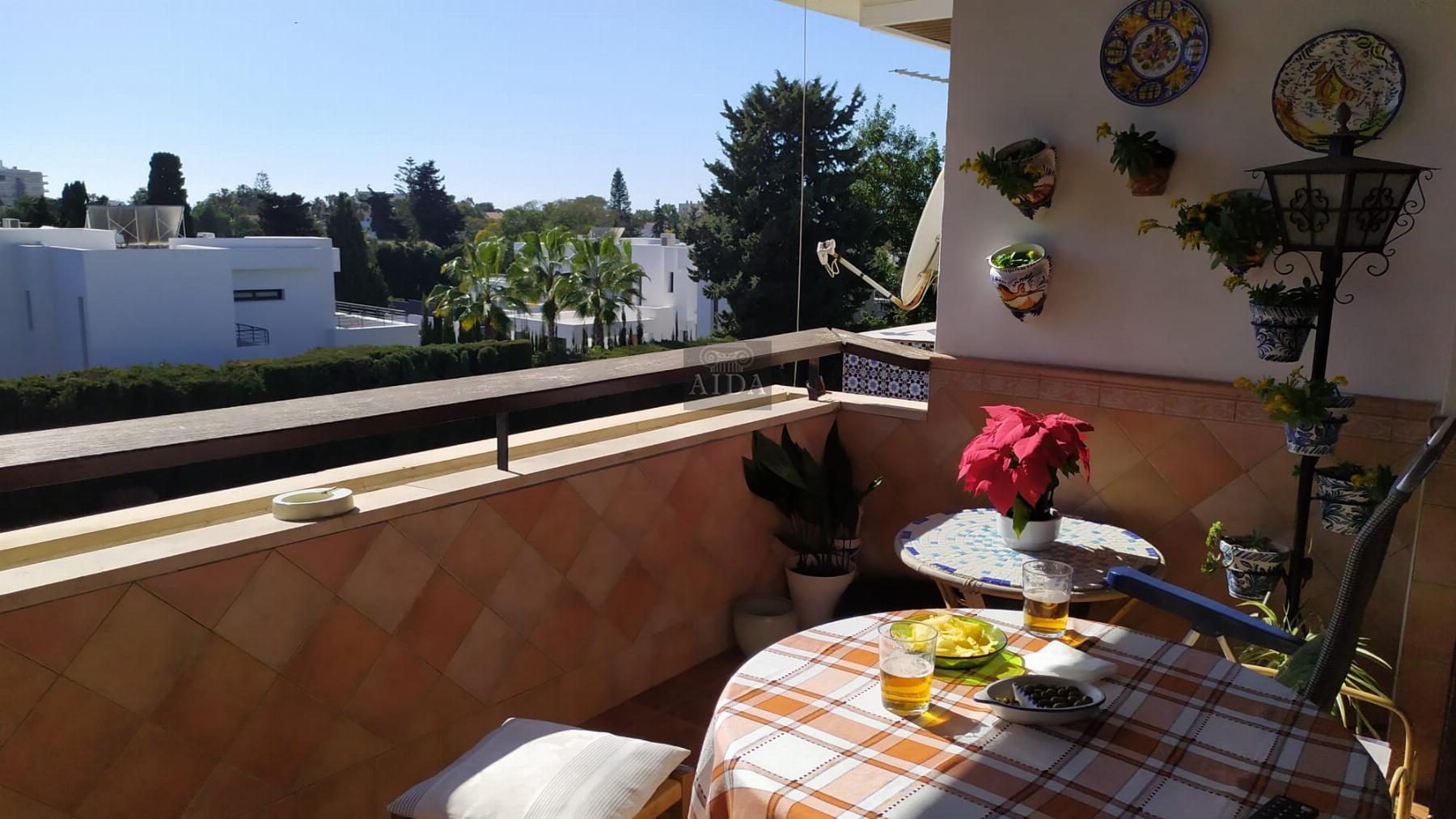 For sale of flat in Estepona