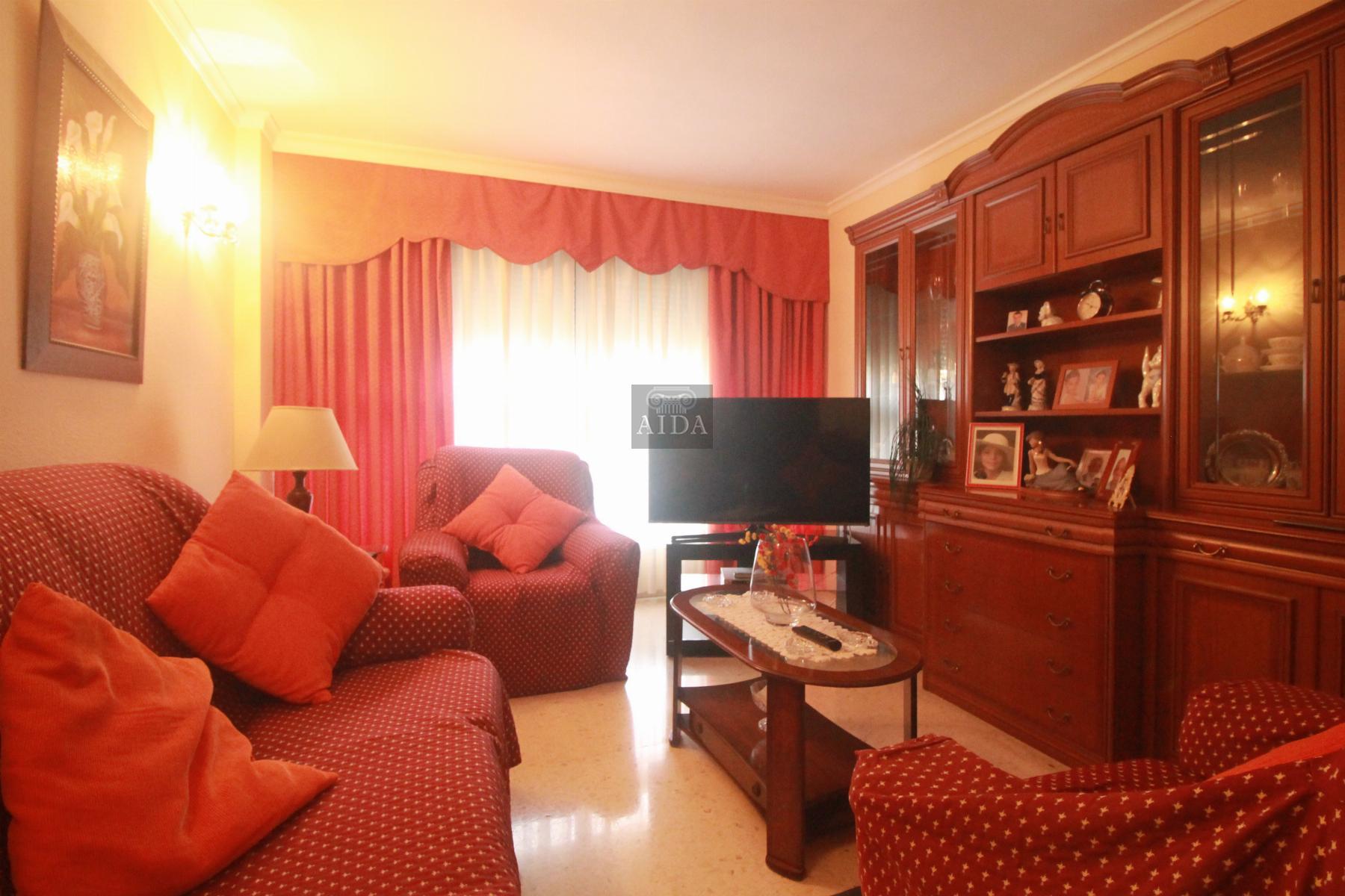 Venta de piso en Estepona
