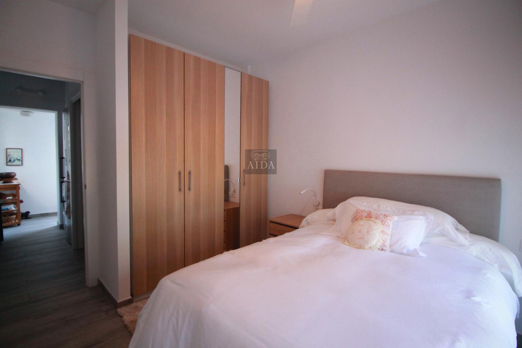 For sale of chalet in Estepona
