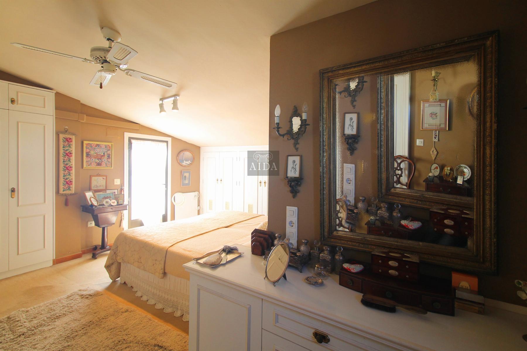 For sale of chalet in Estepona