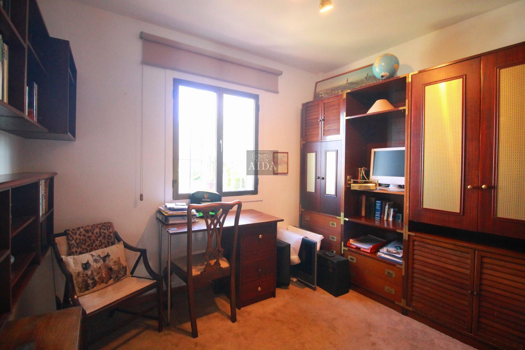 For sale of chalet in Estepona