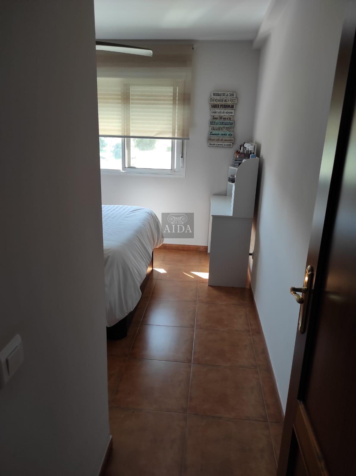 Venta de piso en Estepona