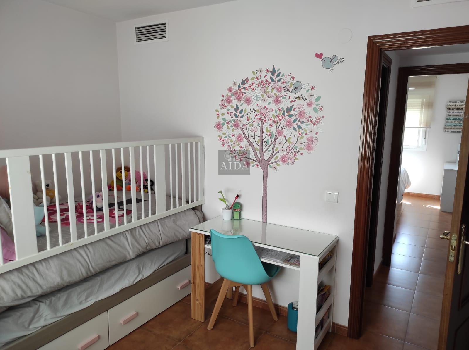 Venta de piso en Estepona