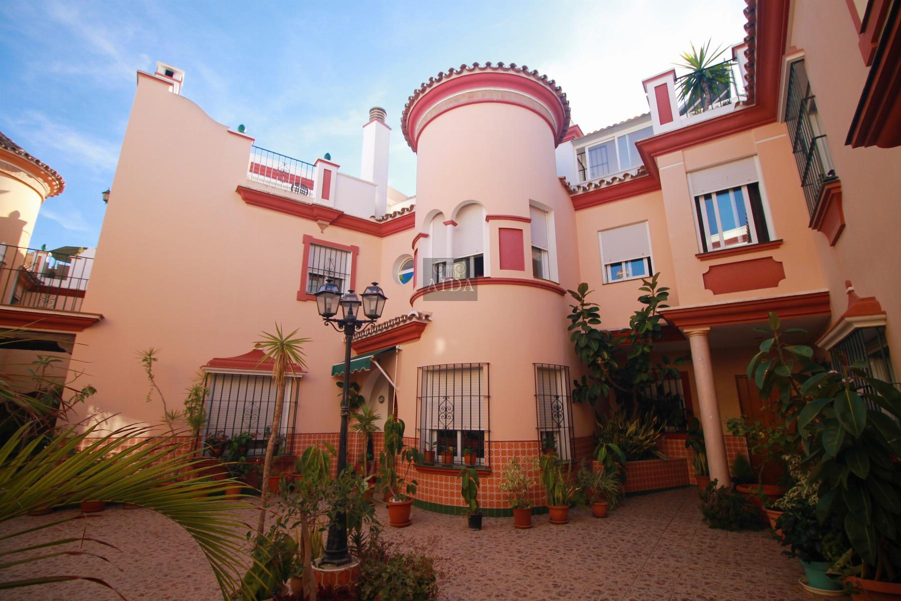For sale of house in Estepona