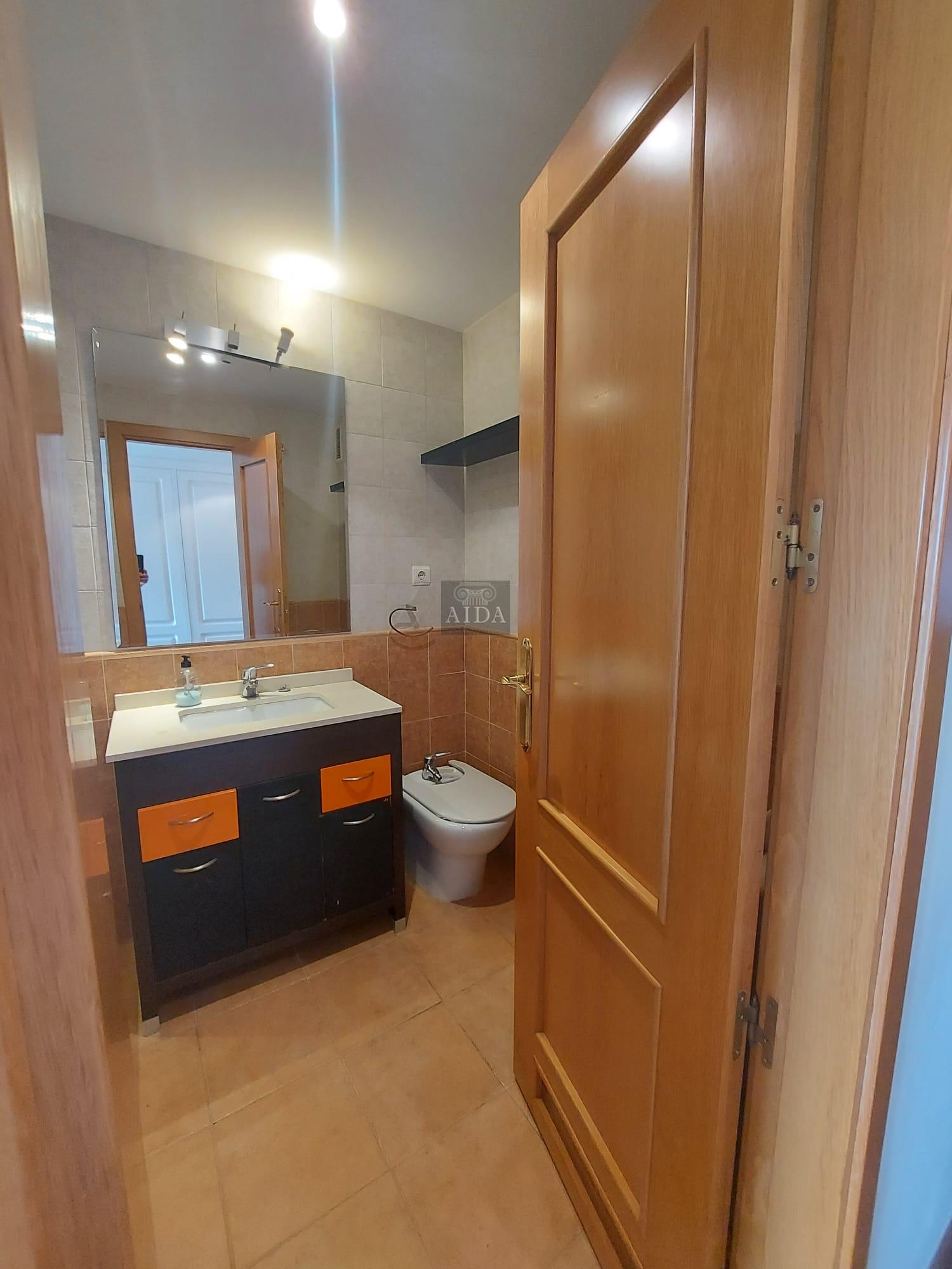 For sale of flat in Estepona