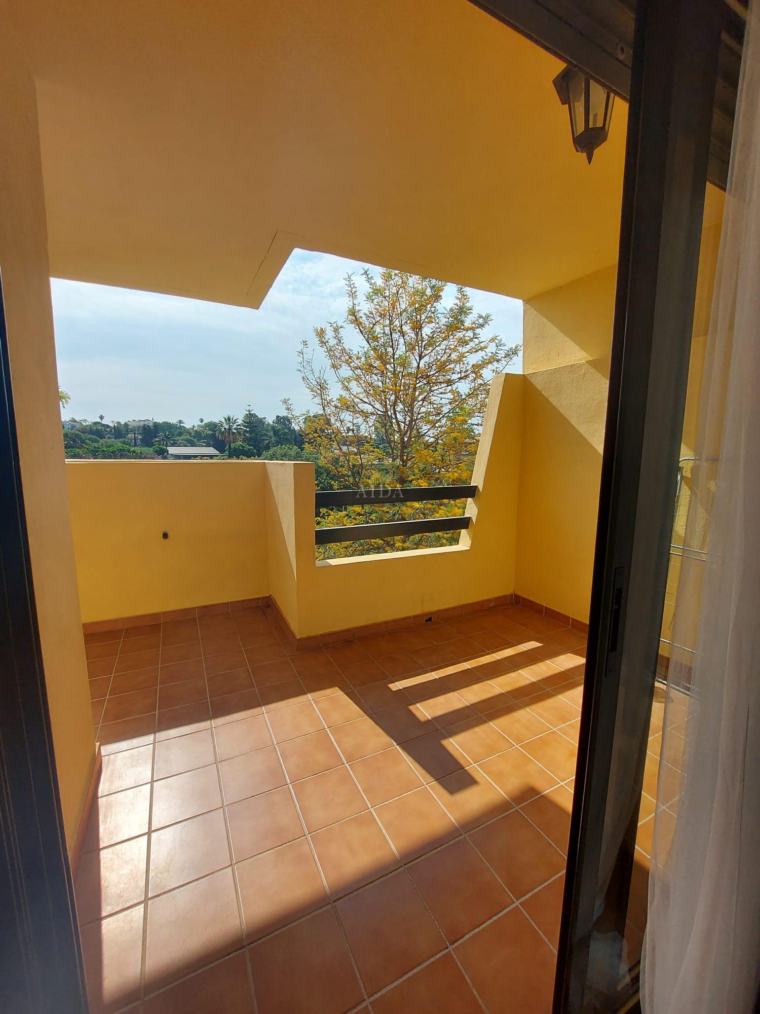 For sale of flat in Estepona