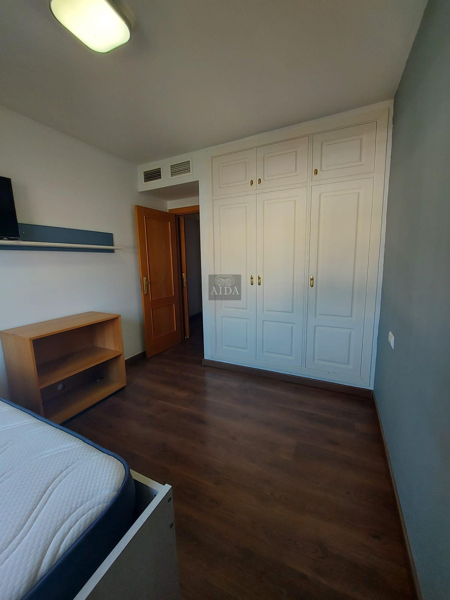 For sale of flat in Estepona