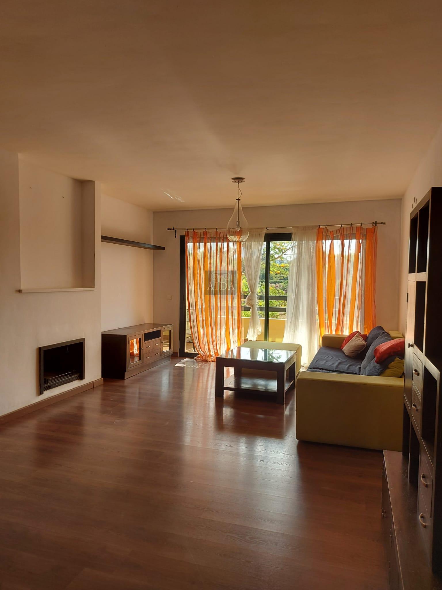 For sale of flat in Estepona