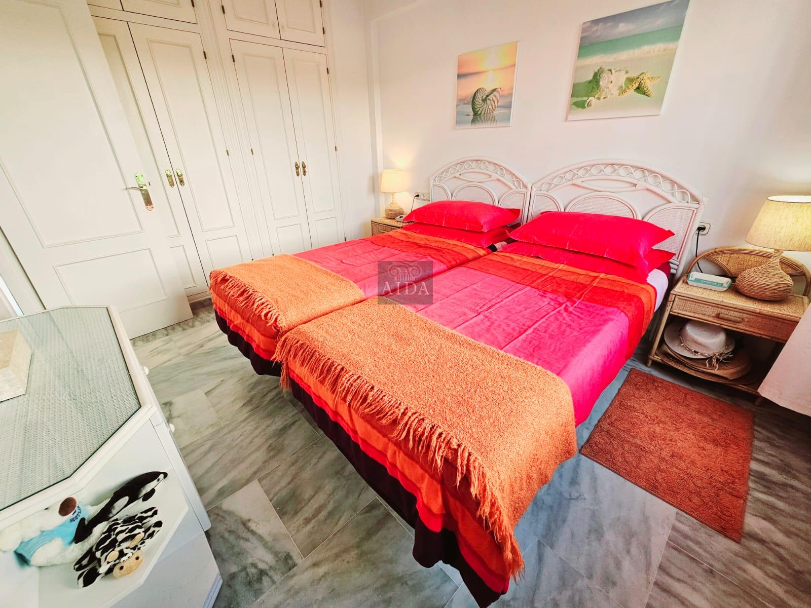 For sale of flat in Estepona