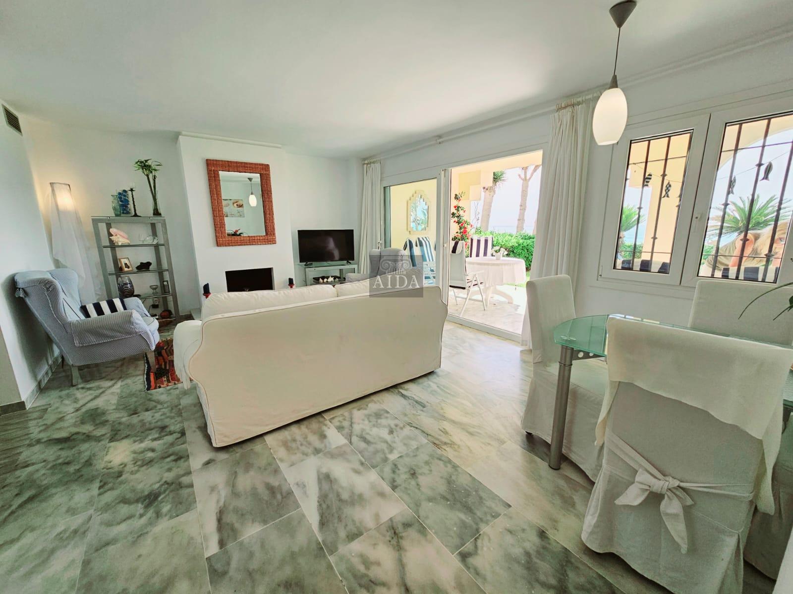 For sale of flat in Estepona