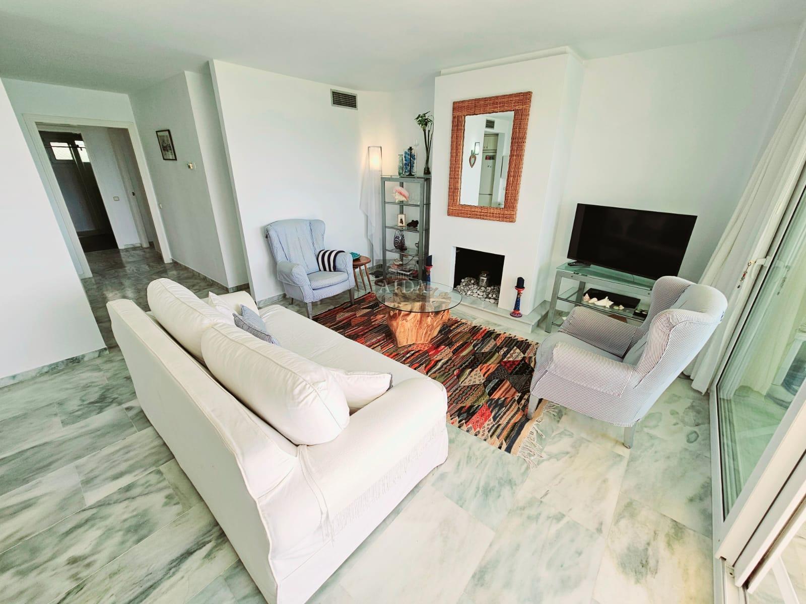 For sale of flat in Estepona