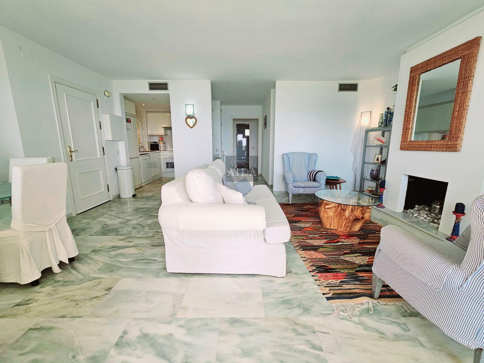 For sale of flat in Estepona