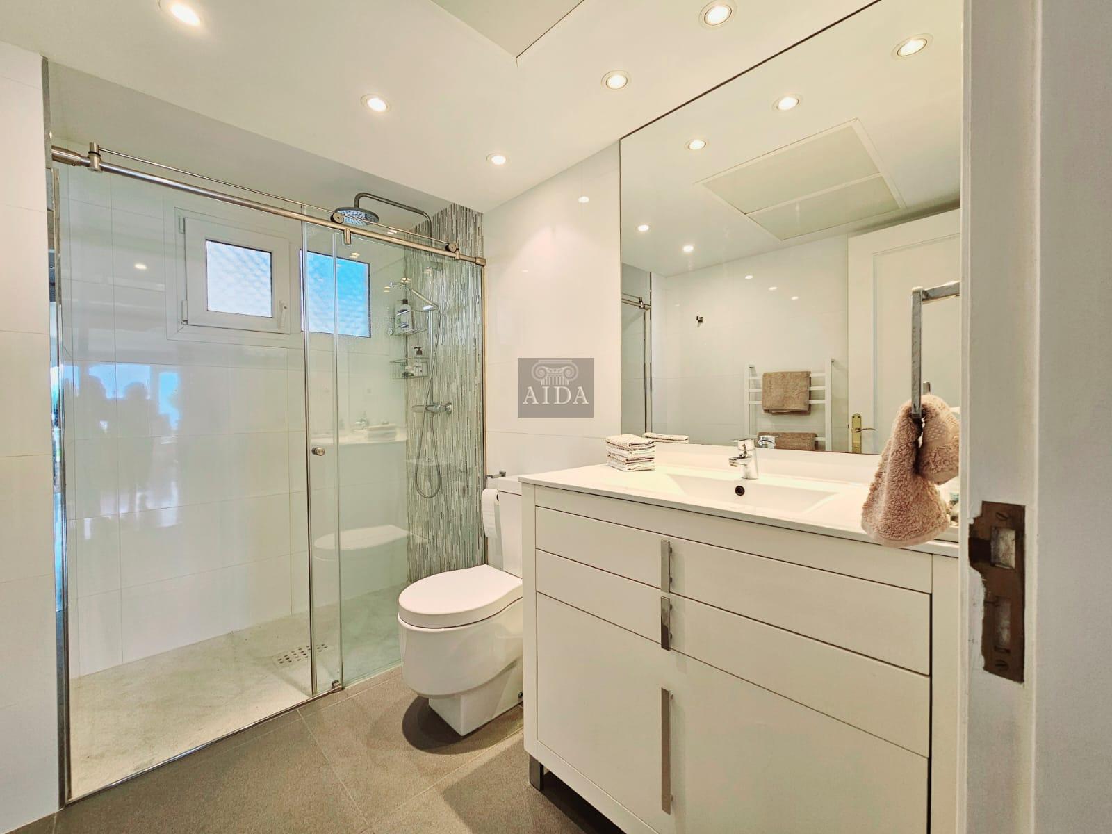 For sale of flat in Estepona
