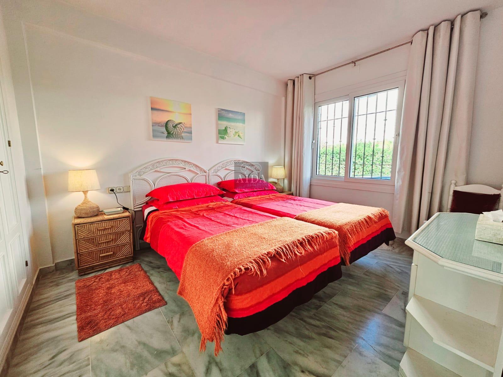 For sale of flat in Estepona