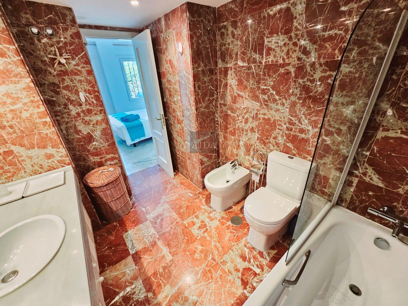 For sale of flat in Estepona
