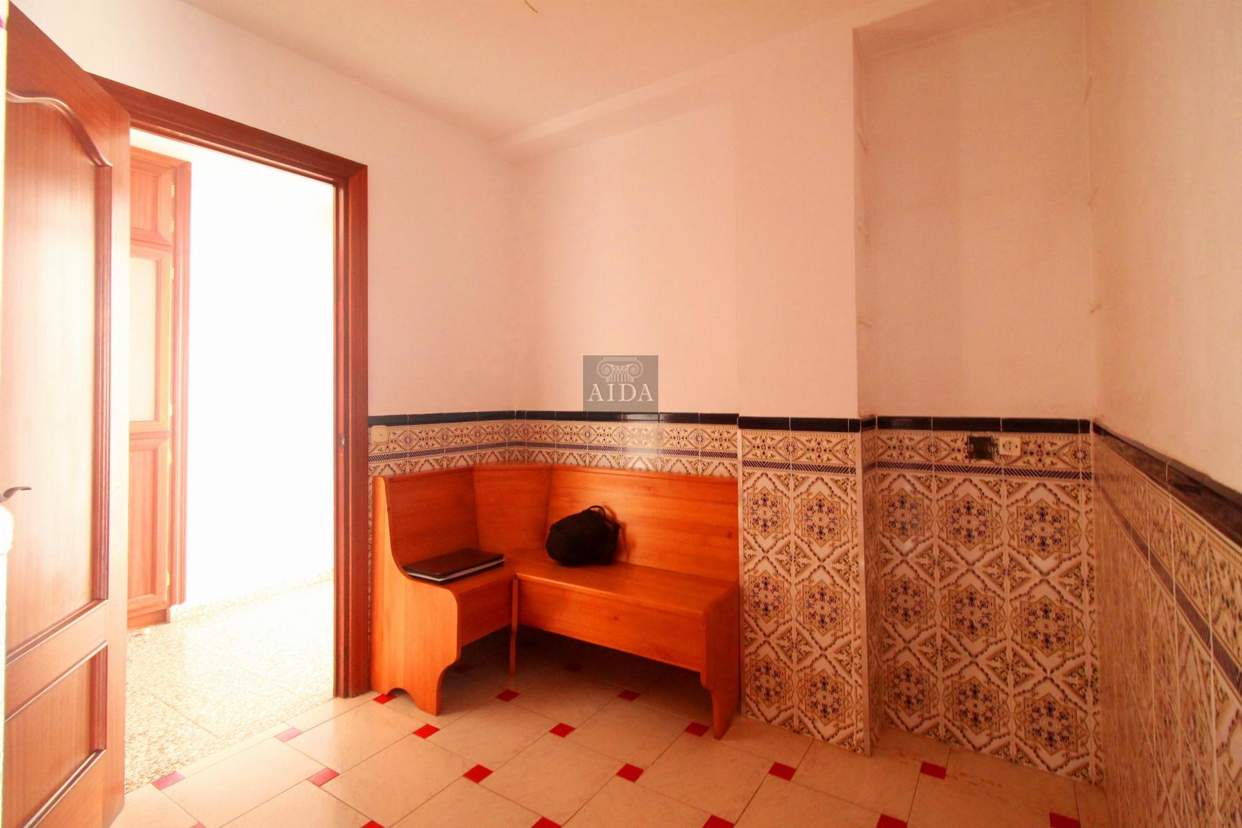 For sale of flat in Estepona