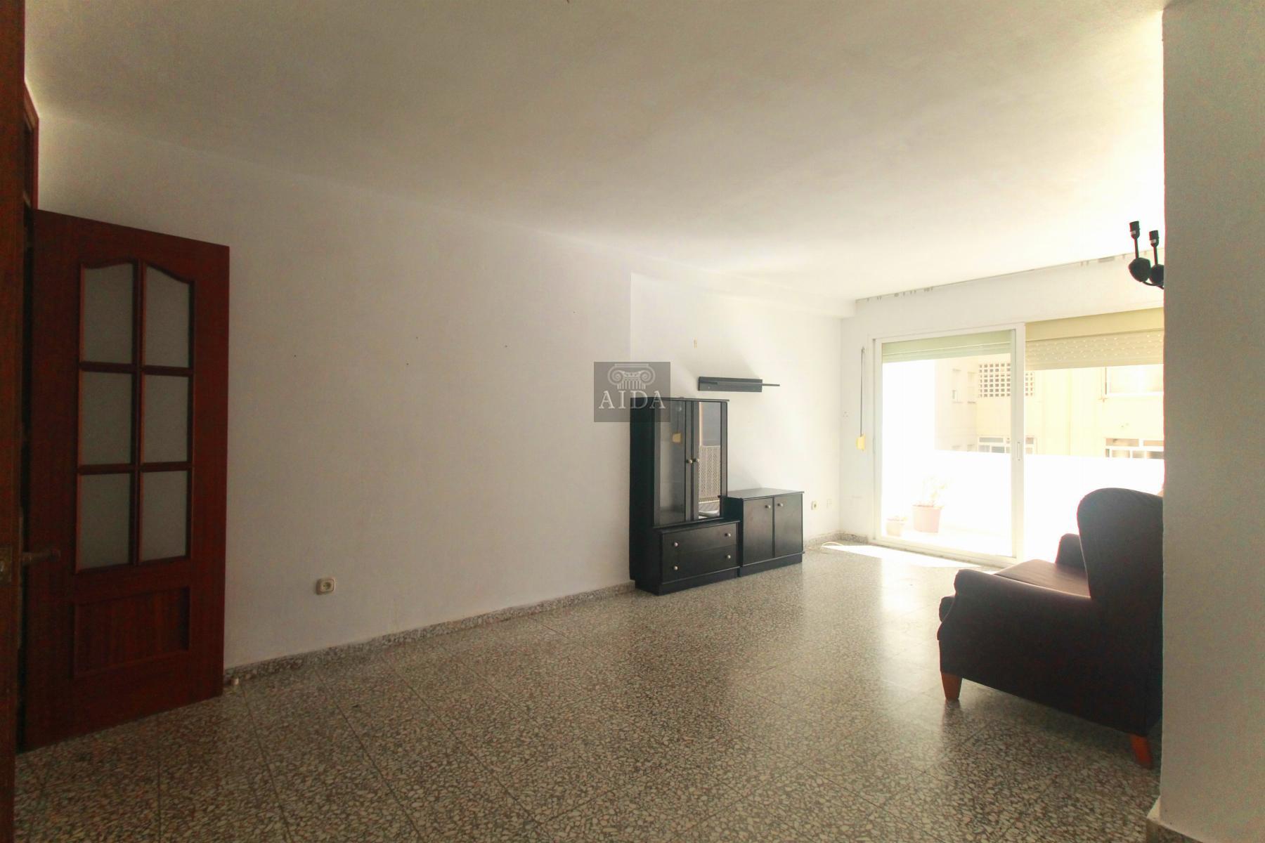 For sale of flat in Estepona