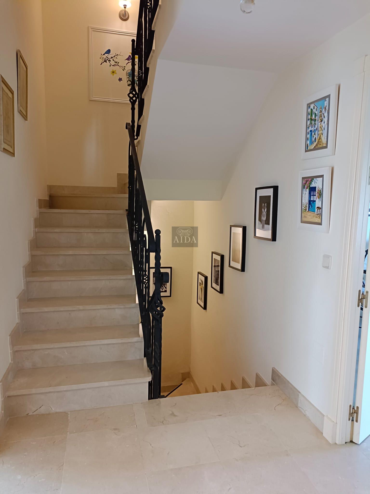 For sale of house in Estepona
