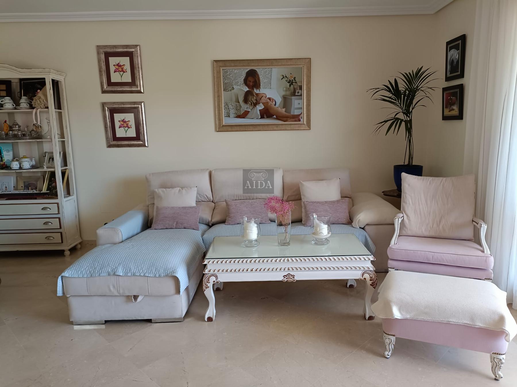 For sale of house in Estepona