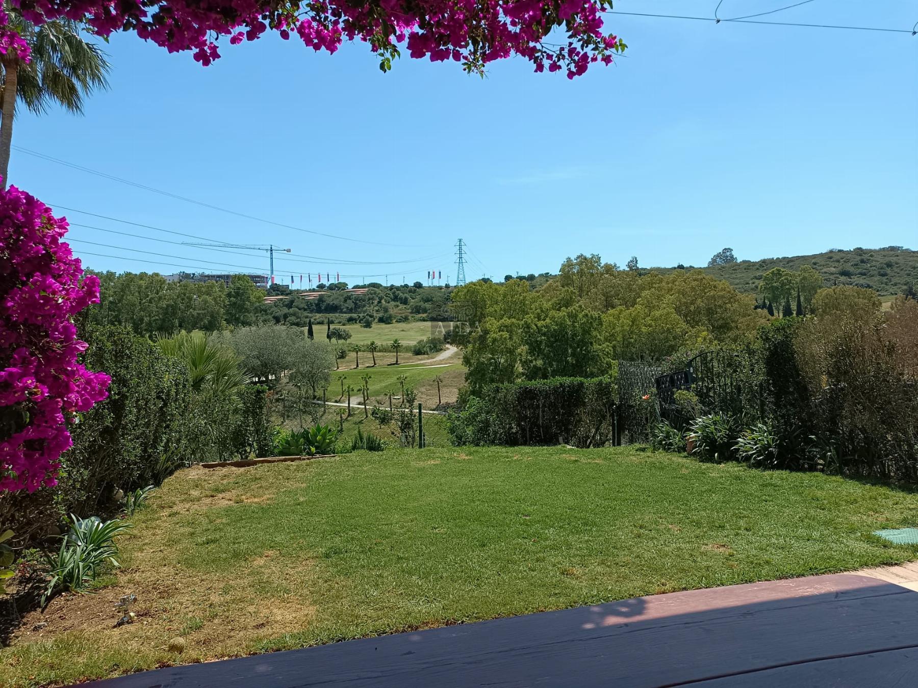 For sale of house in Estepona