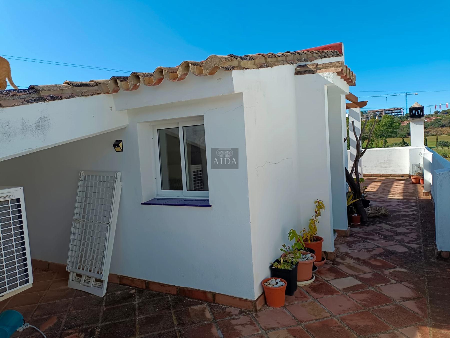 For sale of house in Estepona