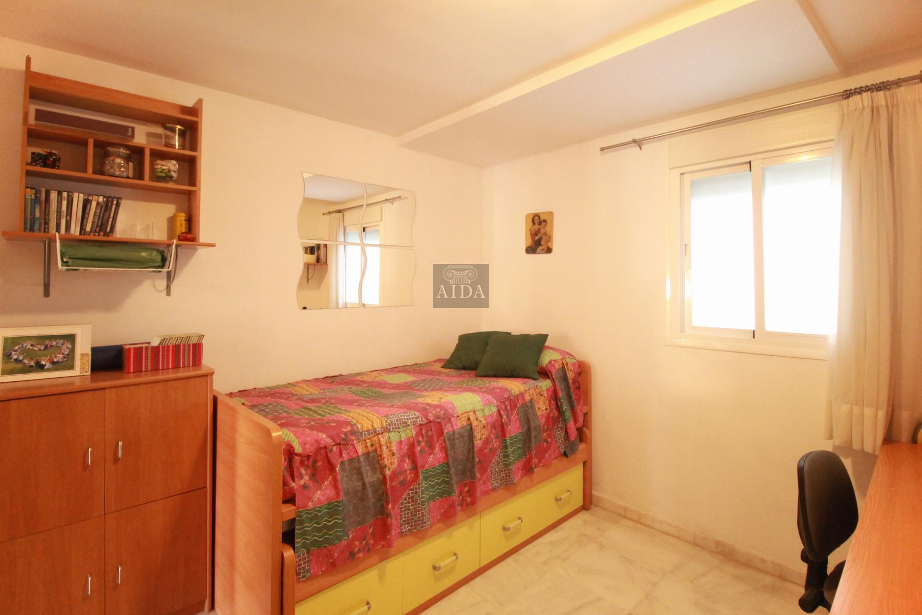 For sale of flat in Estepona
