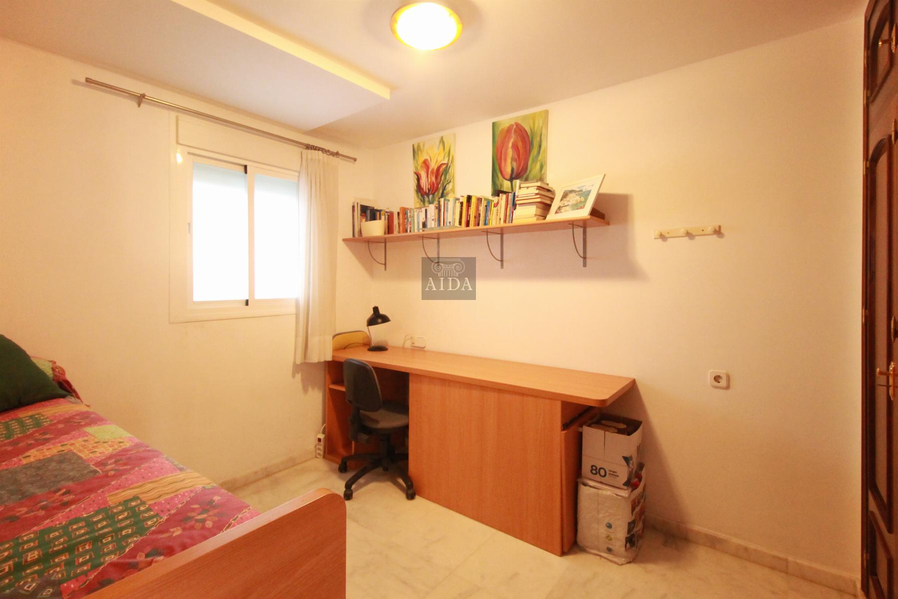 For sale of flat in Estepona