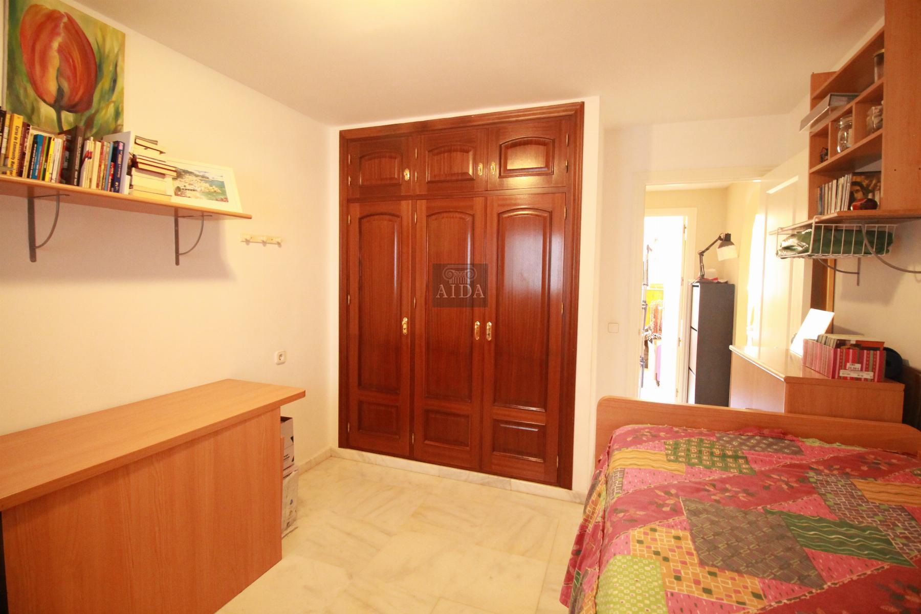 For sale of flat in Estepona