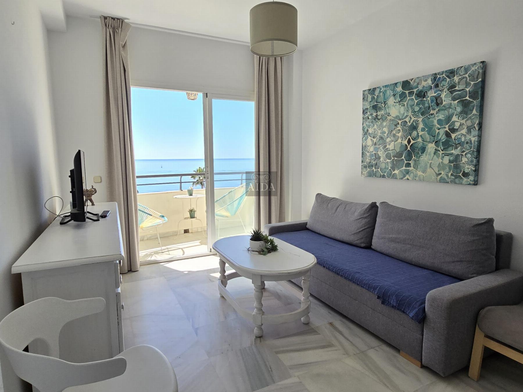 Venta de piso en Estepona