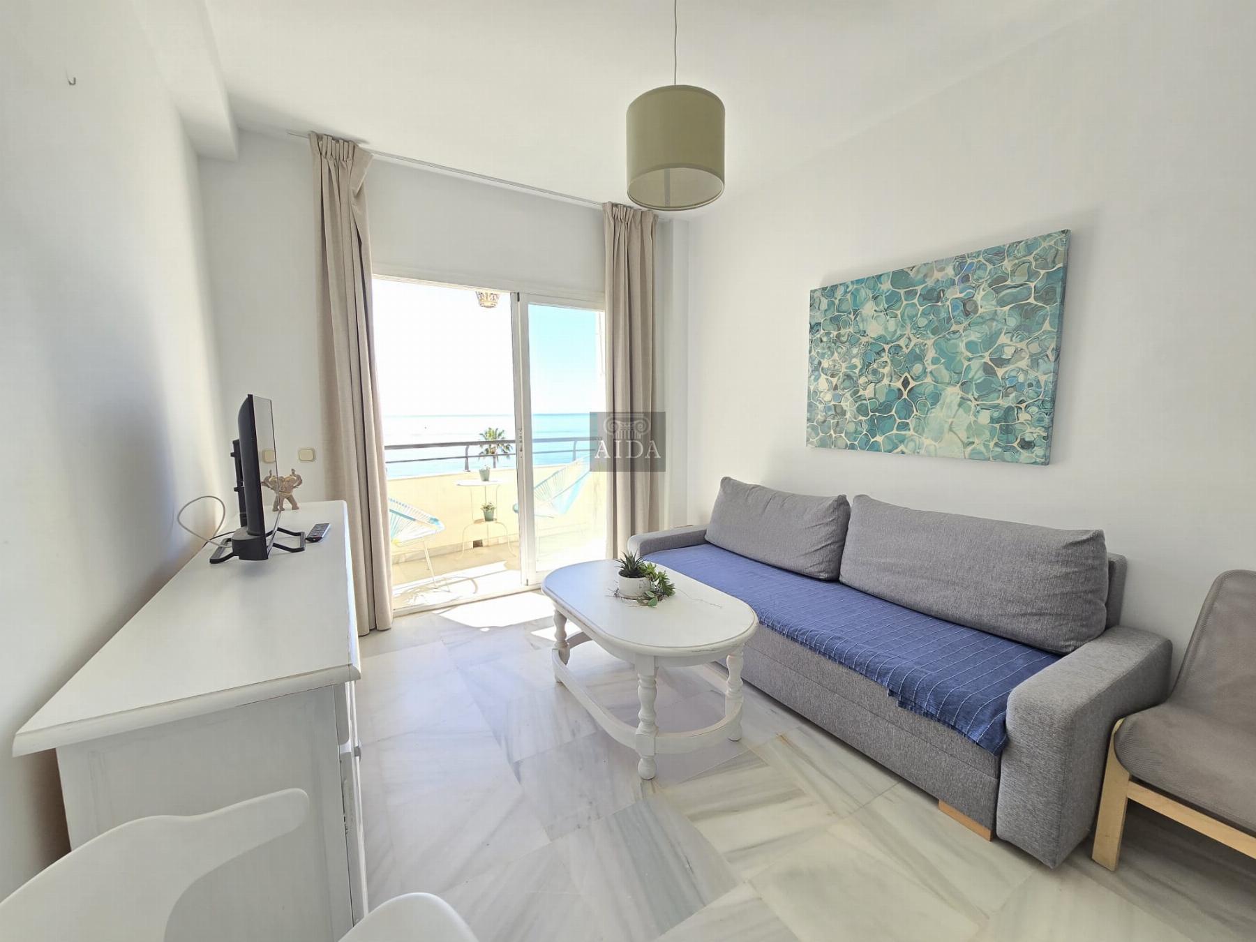 Venta de piso en Estepona