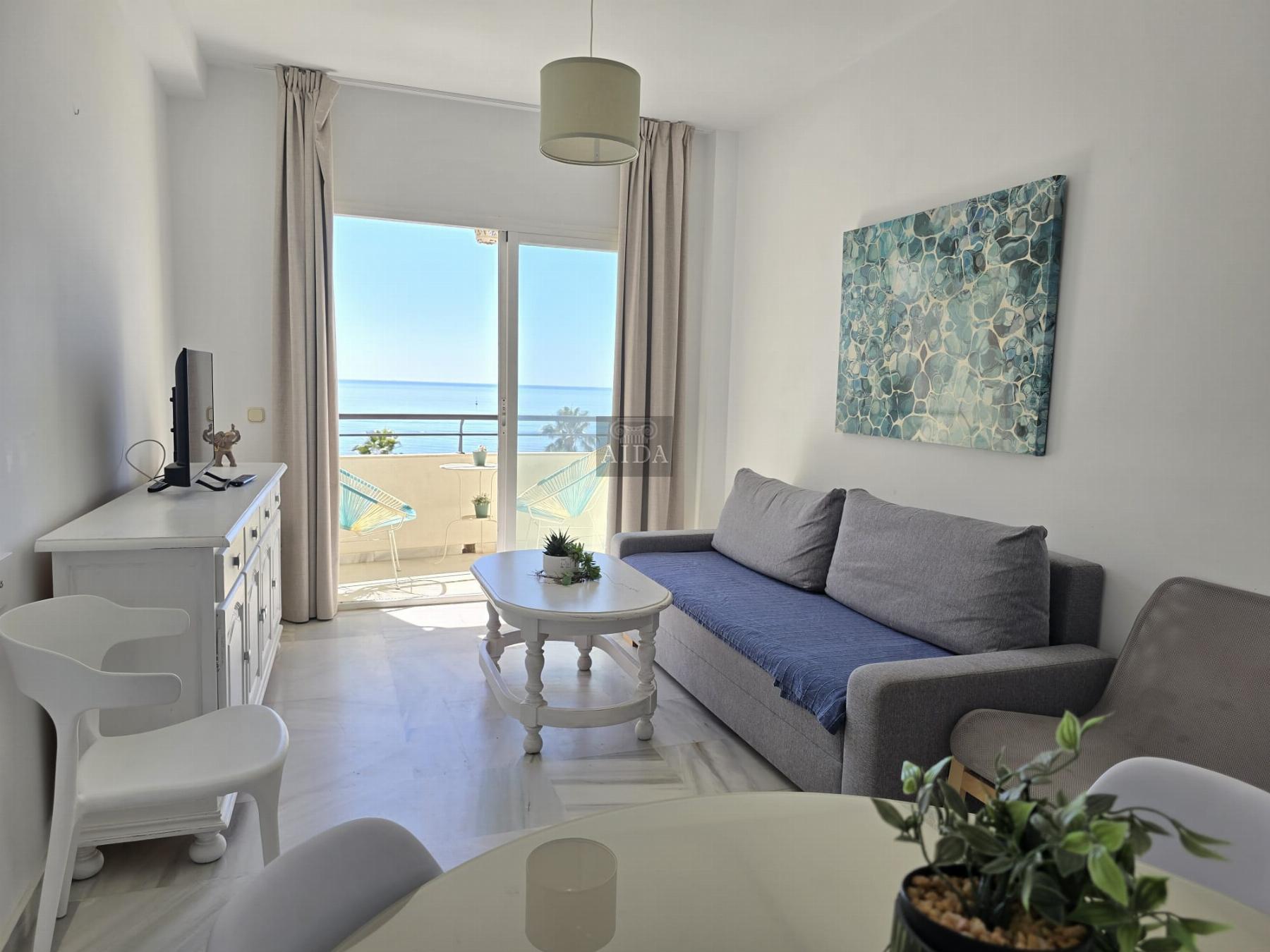 Venta de piso en Estepona