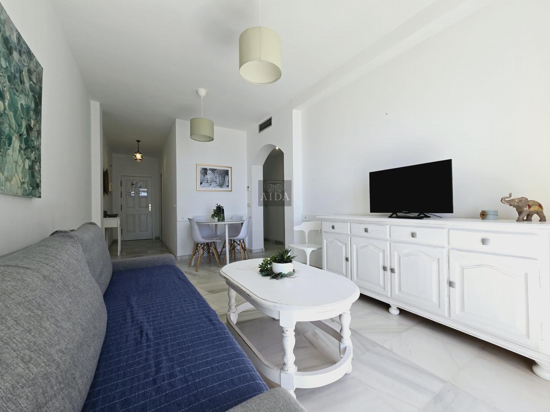 Venta de piso en Estepona