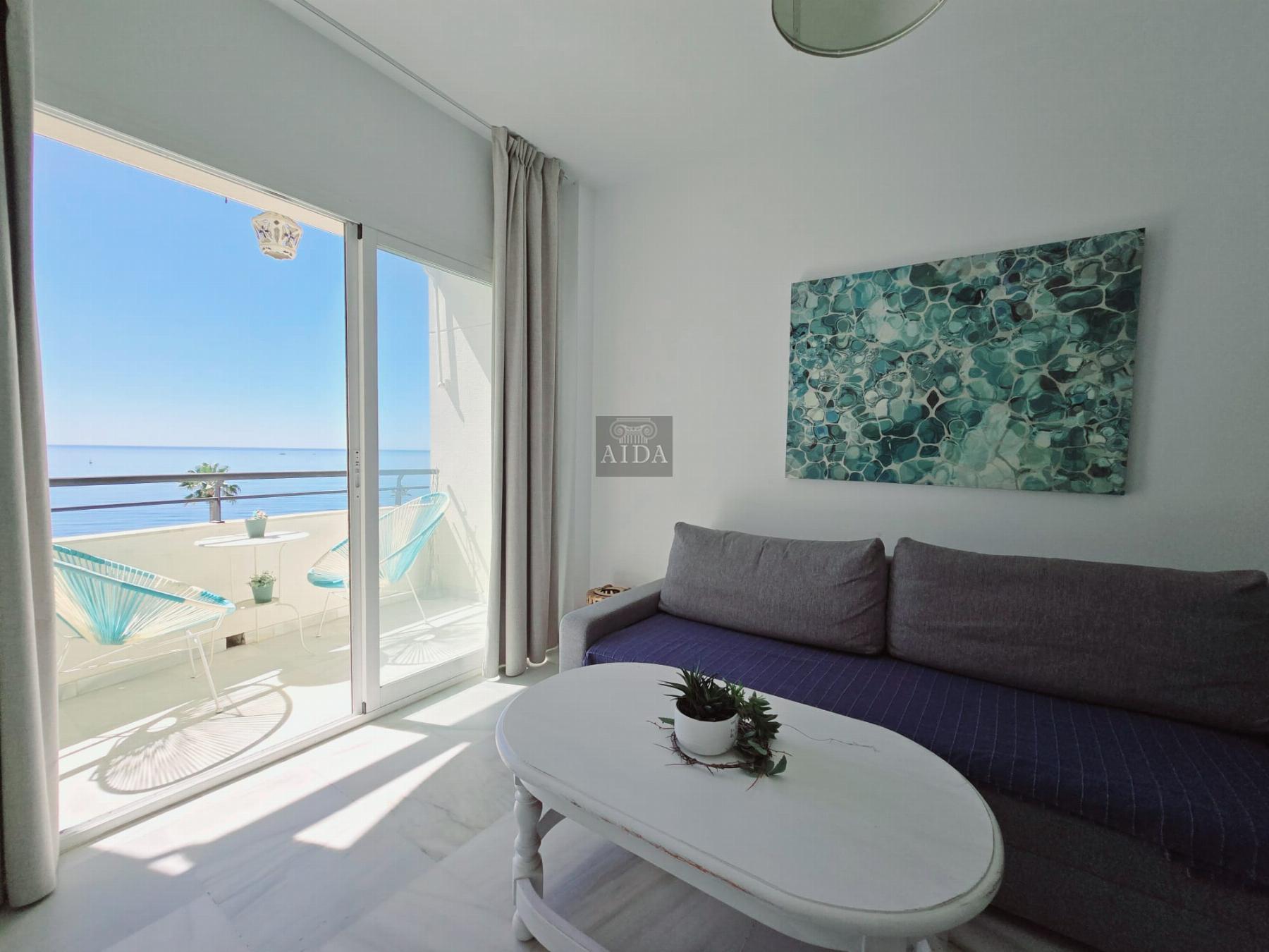 Venta de piso en Estepona