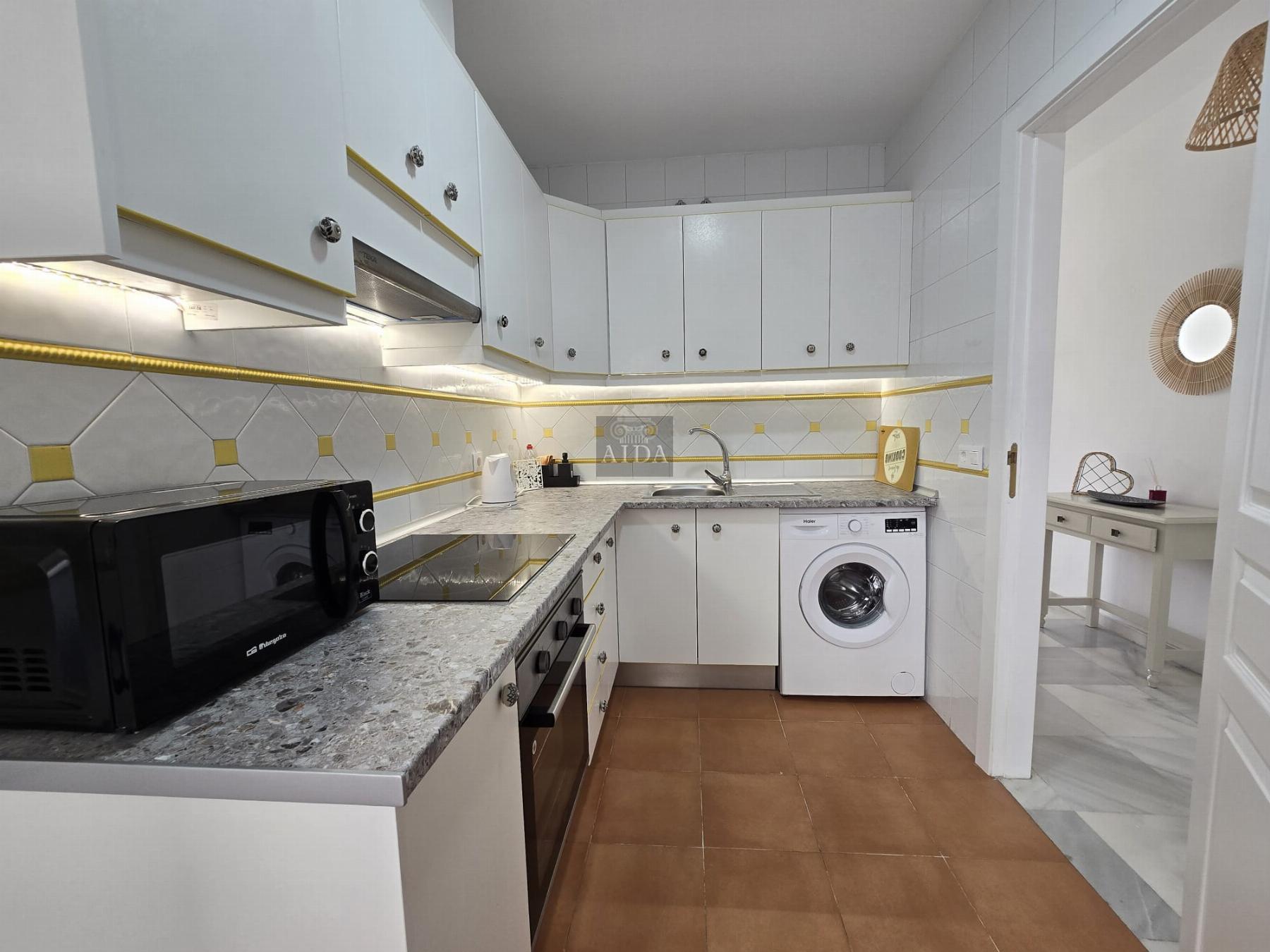 For sale of flat in Estepona