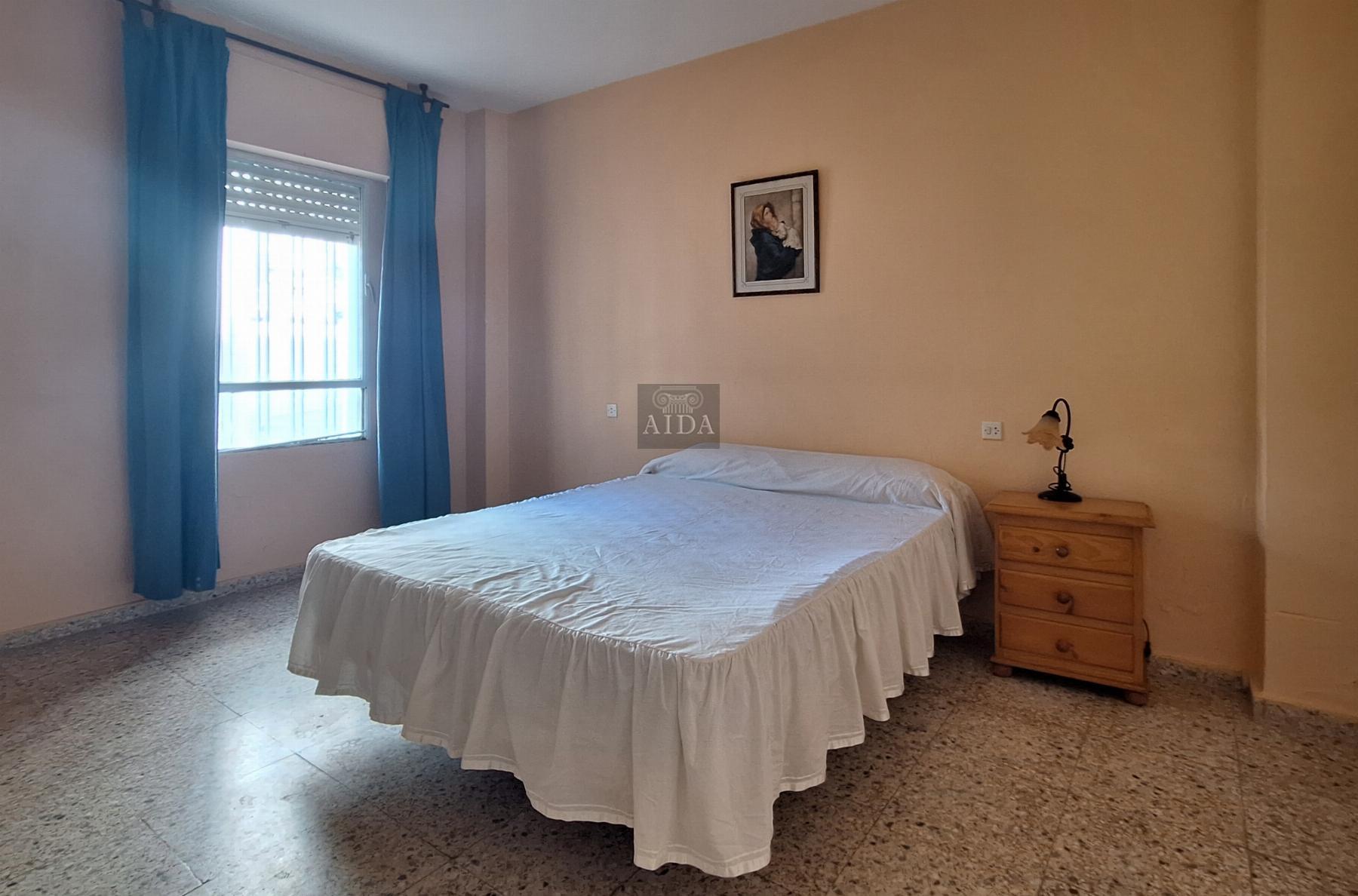 For sale of flat in Estepona