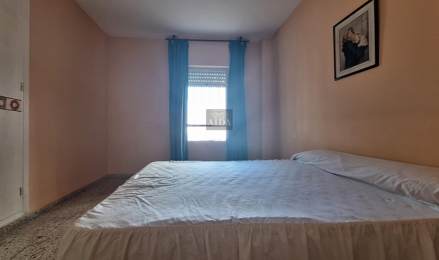 For sale of flat in Estepona