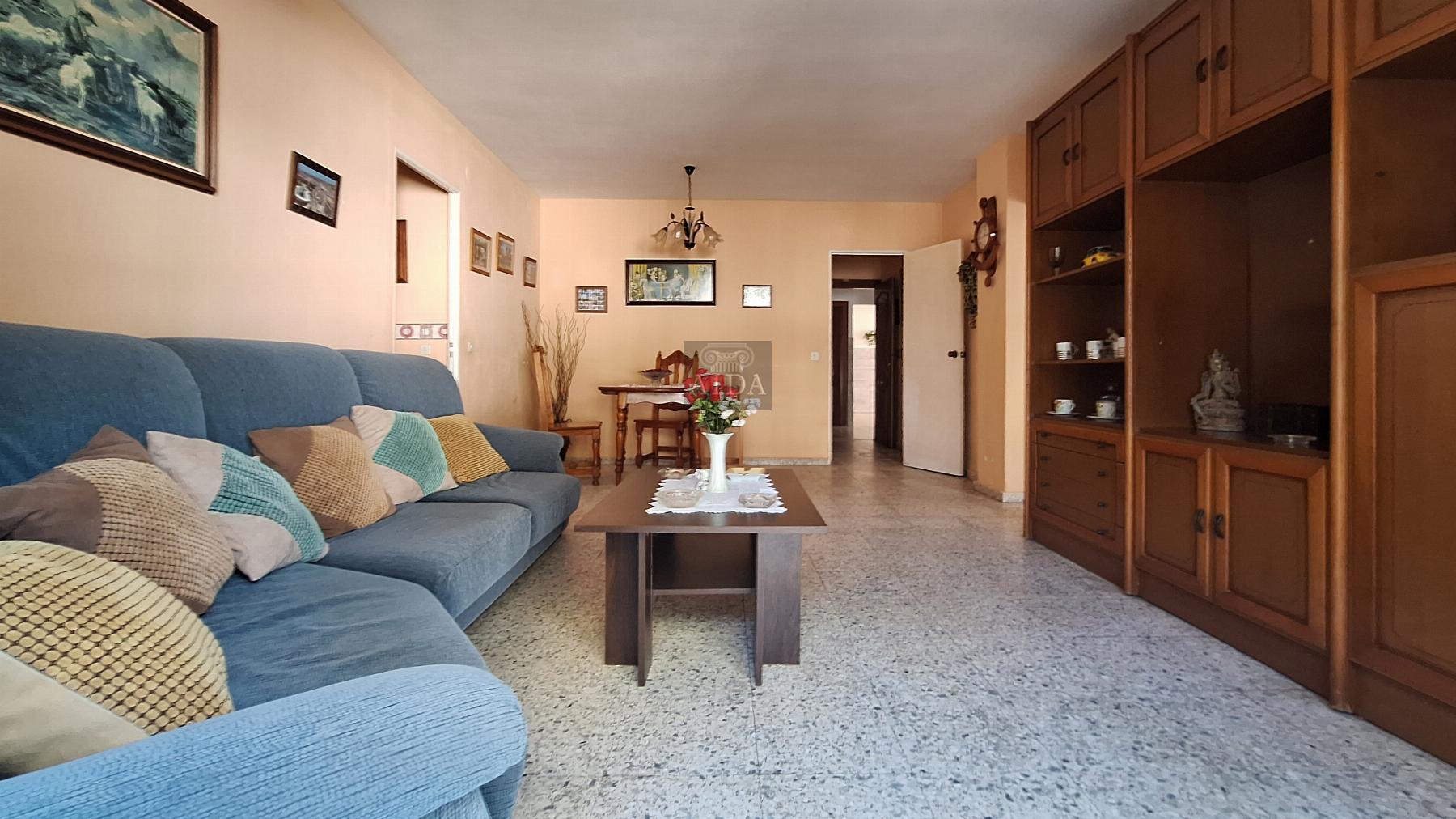 For sale of flat in Estepona