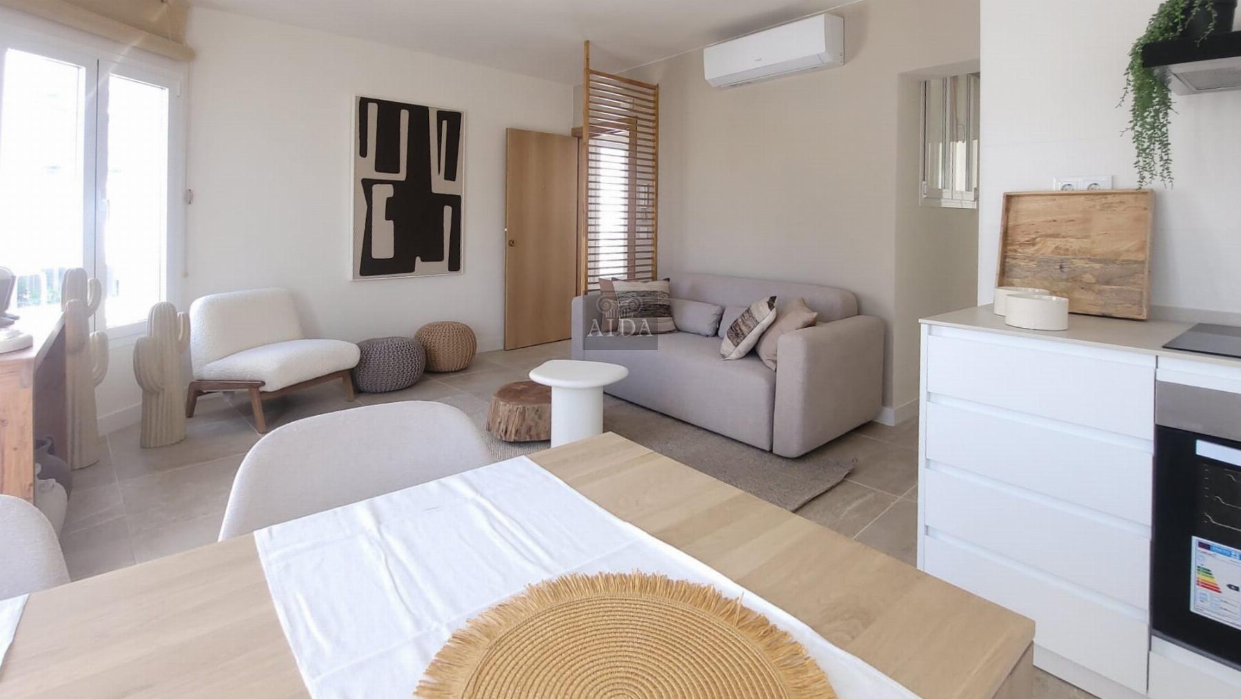 For sale of flat in Estepona