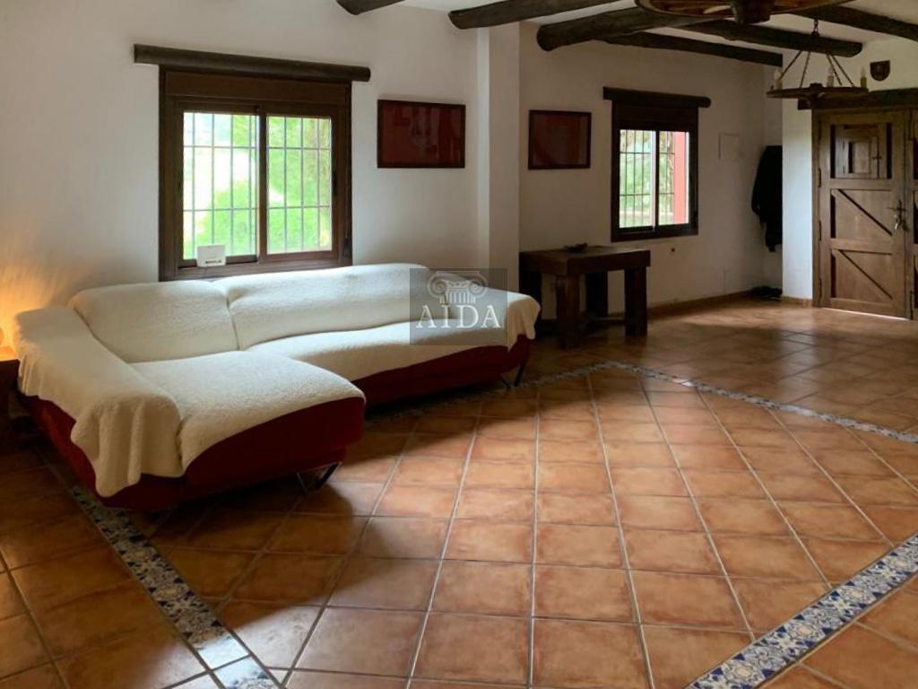 Venta de chalet en Estepona