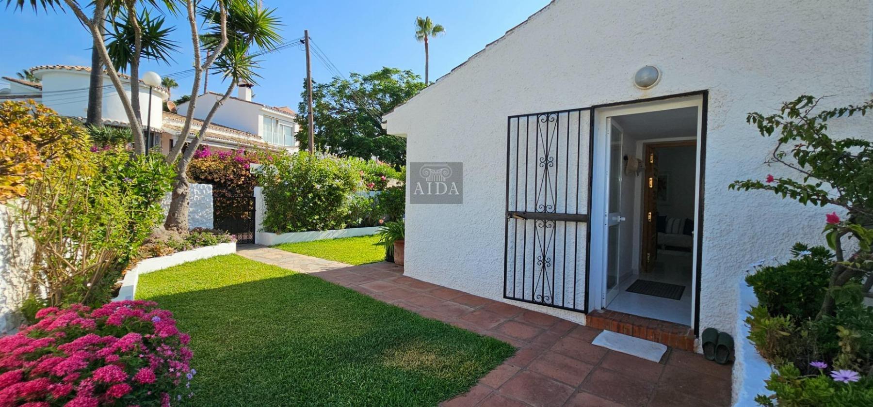 Venta de chalet en Estepona