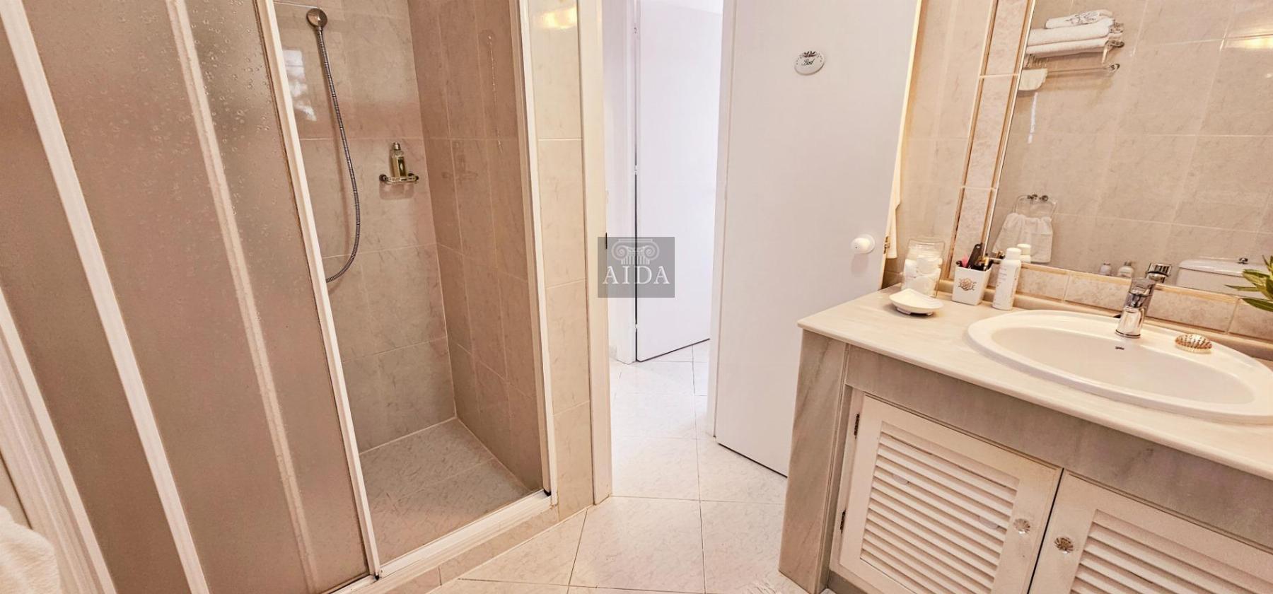 Venta de chalet en Estepona