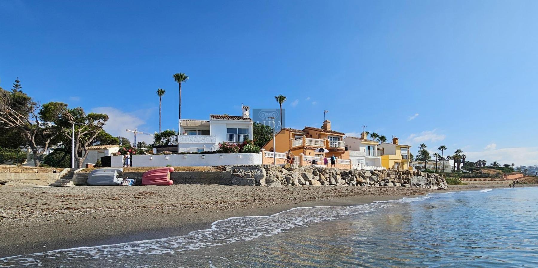 Venta de chalet en Estepona