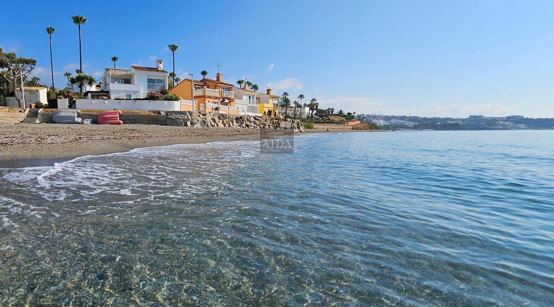 Venta de chalet en Estepona