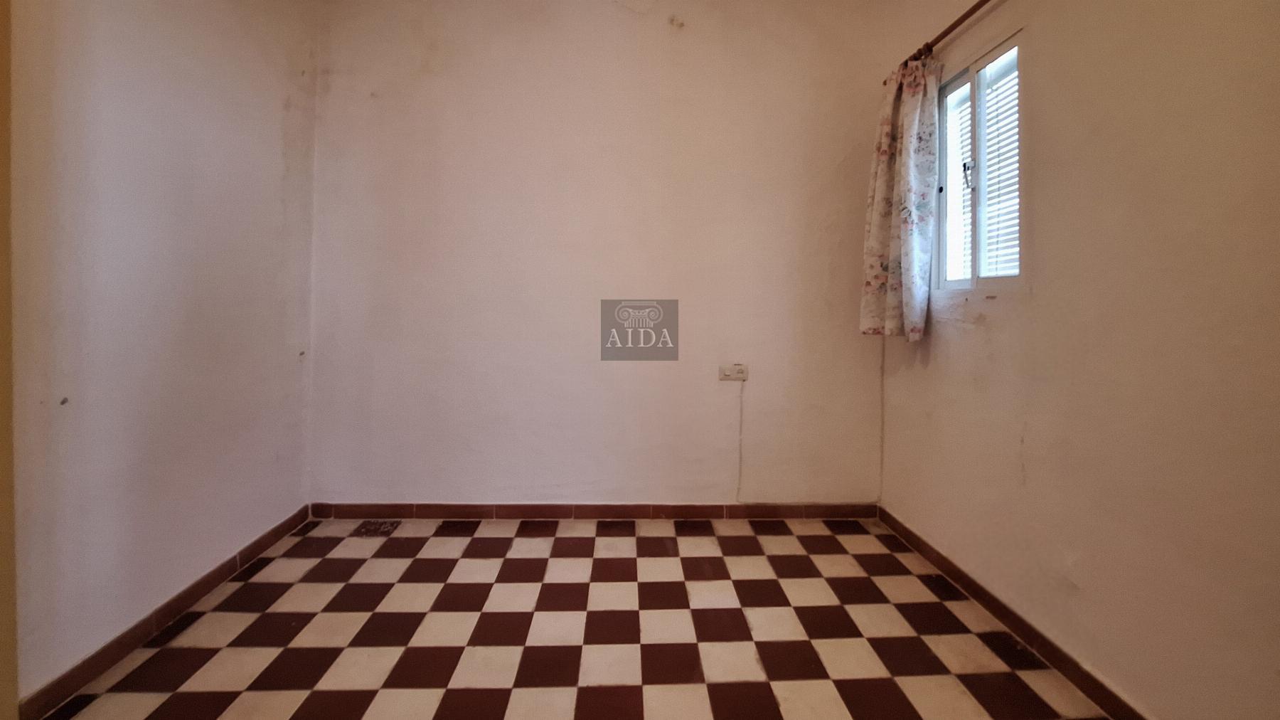 For sale of house in Estepona
