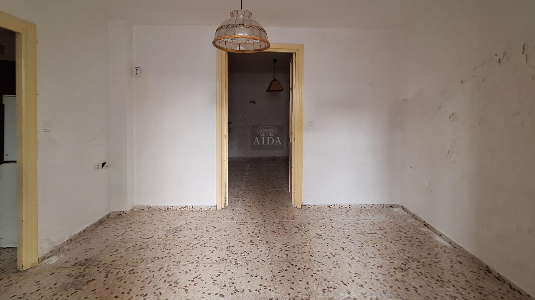 For sale of house in Estepona