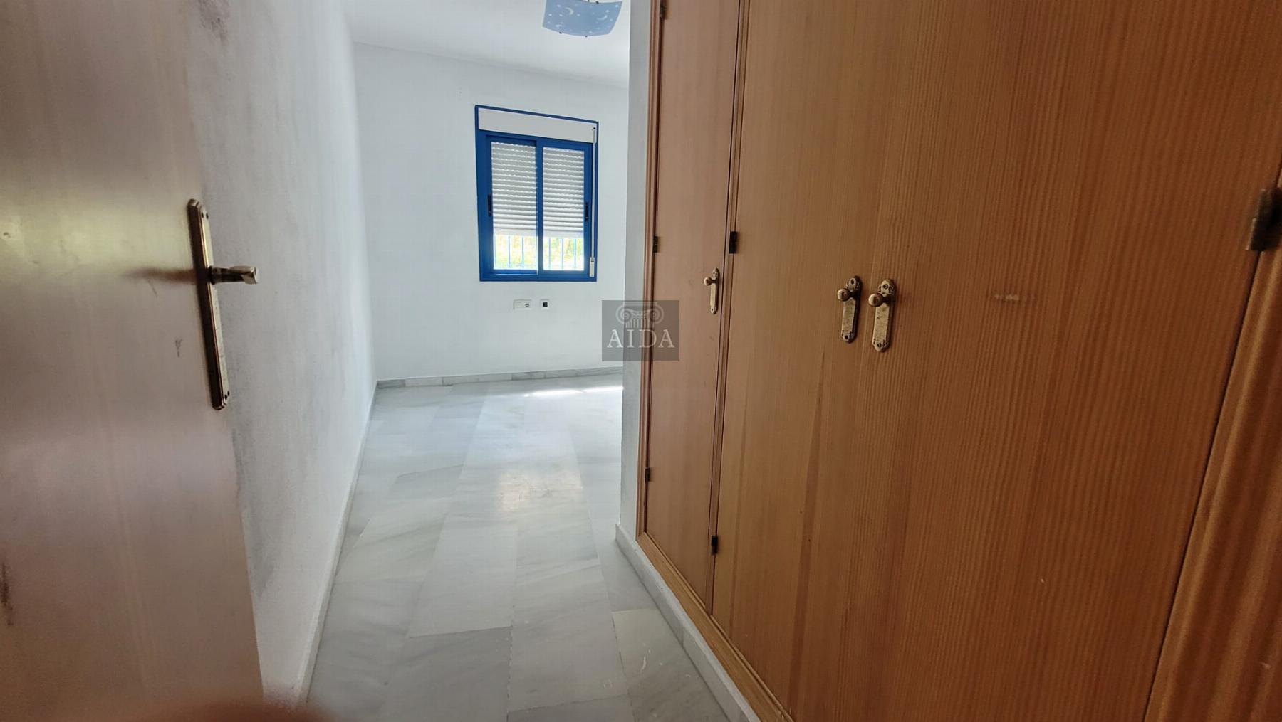 For sale of flat in Estepona