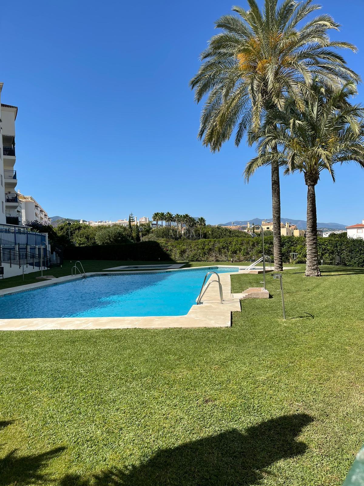 For sale of flat in Estepona