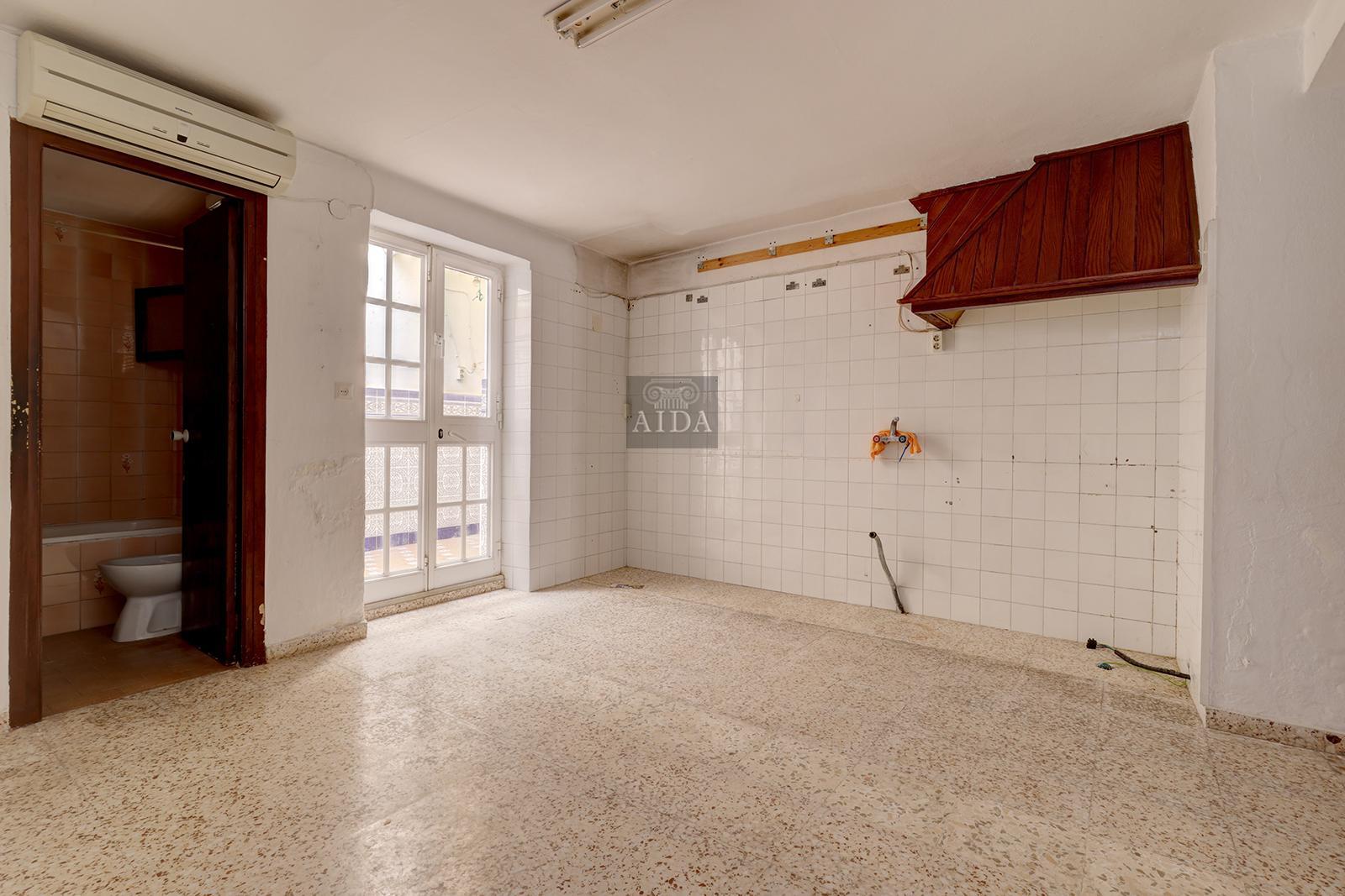 For sale of house in Estepona