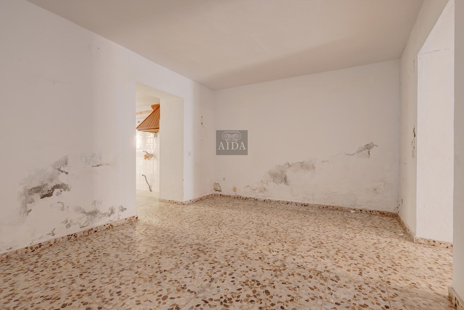 For sale of house in Estepona
